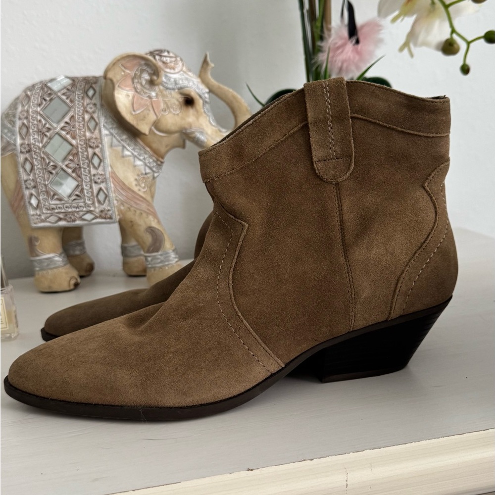 Pull&Bear Suede Ankle Boots